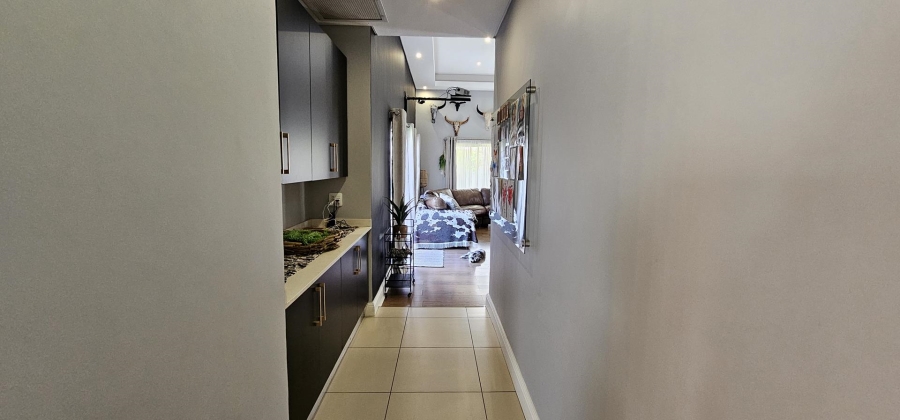 5 Bedroom Property for Sale in Silverwoods Country Estate Gauteng