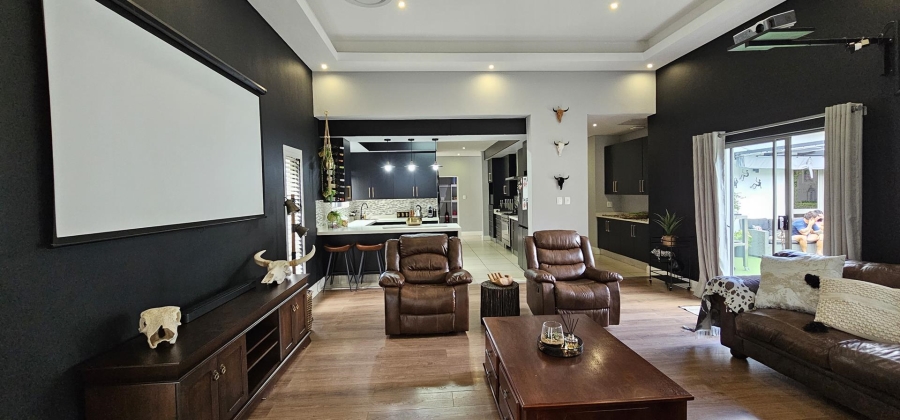 5 Bedroom Property for Sale in Silverwoods Country Estate Gauteng