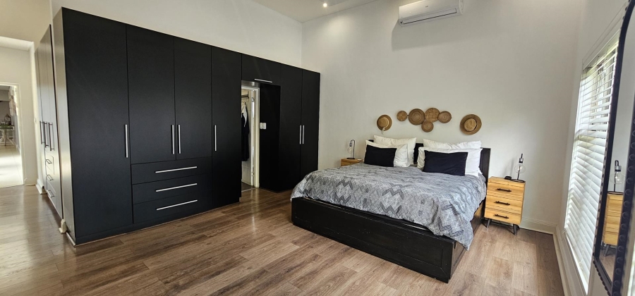 5 Bedroom Property for Sale in Silverwoods Country Estate Gauteng