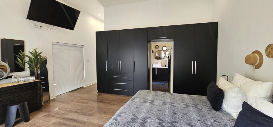 5 Bedroom Property for Sale in Silverwoods Country Estate Gauteng