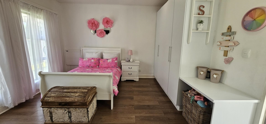 5 Bedroom Property for Sale in Silverwoods Country Estate Gauteng