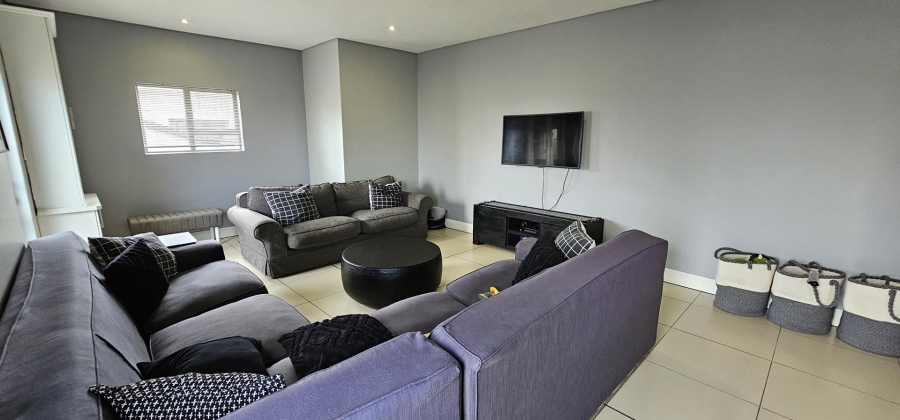 5 Bedroom Property for Sale in Silverwoods Country Estate Gauteng