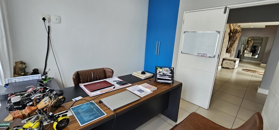 5 Bedroom Property for Sale in Silverwoods Country Estate Gauteng