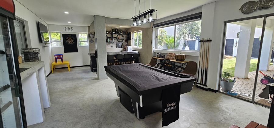 5 Bedroom Property for Sale in Silverwoods Country Estate Gauteng