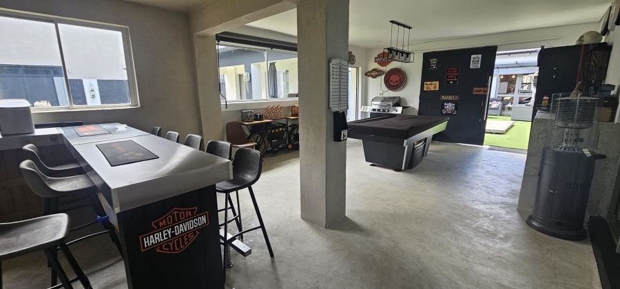 5 Bedroom Property for Sale in Silverwoods Country Estate Gauteng