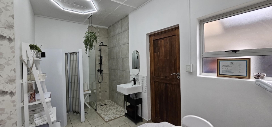 5 Bedroom Property for Sale in Silverwoods Country Estate Gauteng