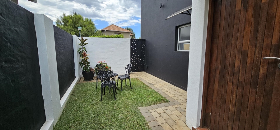 5 Bedroom Property for Sale in Silverwoods Country Estate Gauteng