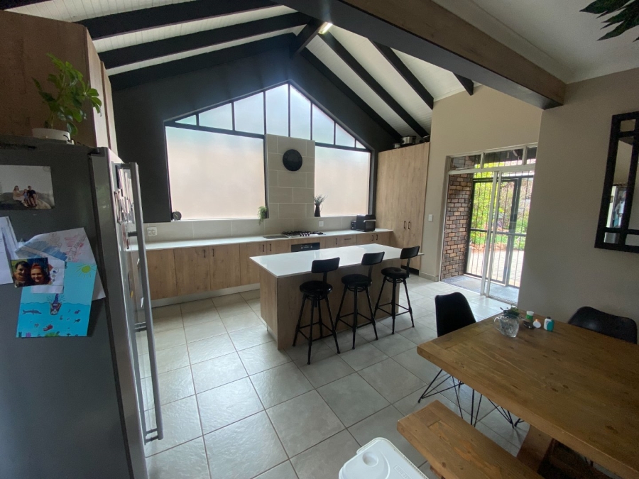  Bedroom Property for Sale in Magalieskruin Gauteng