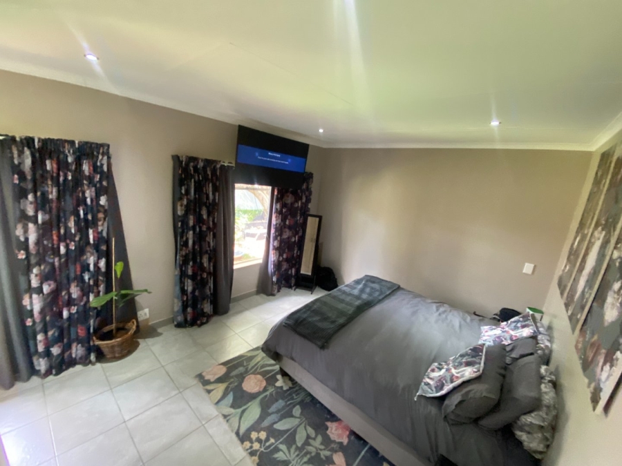  Bedroom Property for Sale in Magalieskruin Gauteng