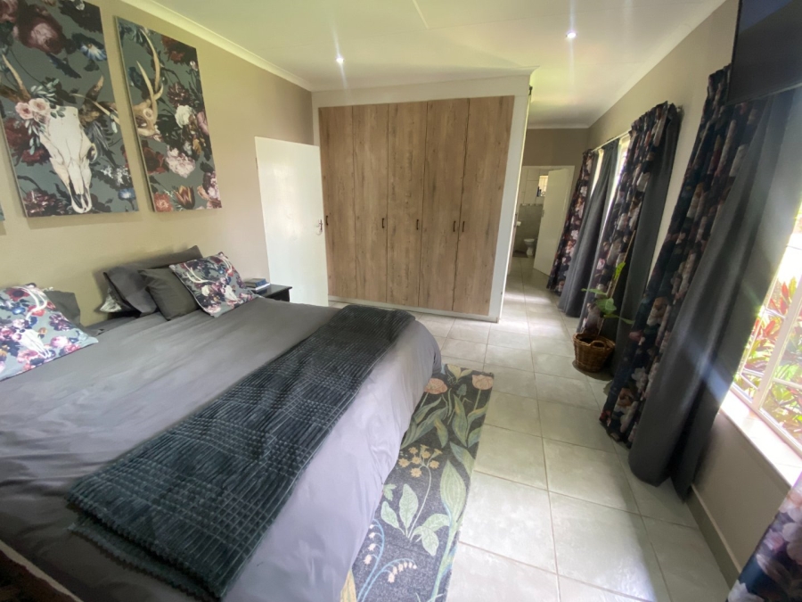  Bedroom Property for Sale in Magalieskruin Gauteng