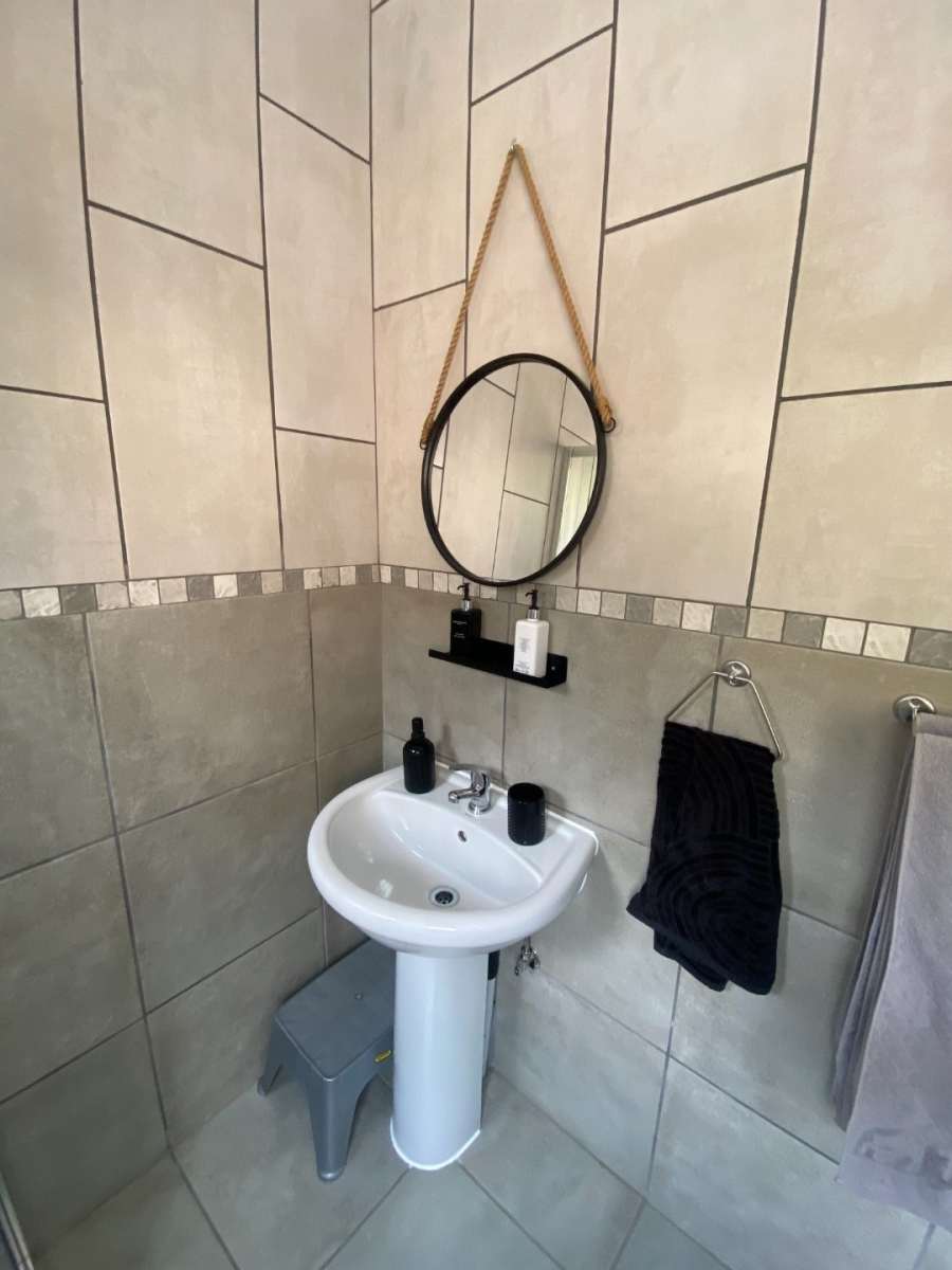  Bedroom Property for Sale in Magalieskruin Gauteng