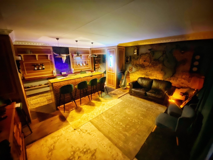  Bedroom Property for Sale in Magalieskruin Gauteng