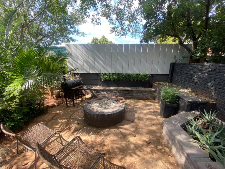  Bedroom Property for Sale in Magalieskruin Gauteng