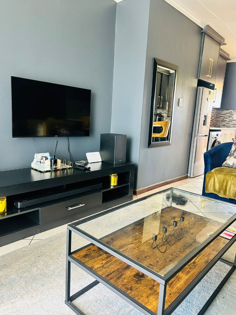 To Let 1 Bedroom Property for Rent in The Orchards Gauteng