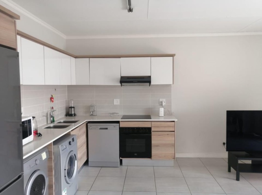 To Let 1 Bedroom Property for Rent in Waterfall Gauteng