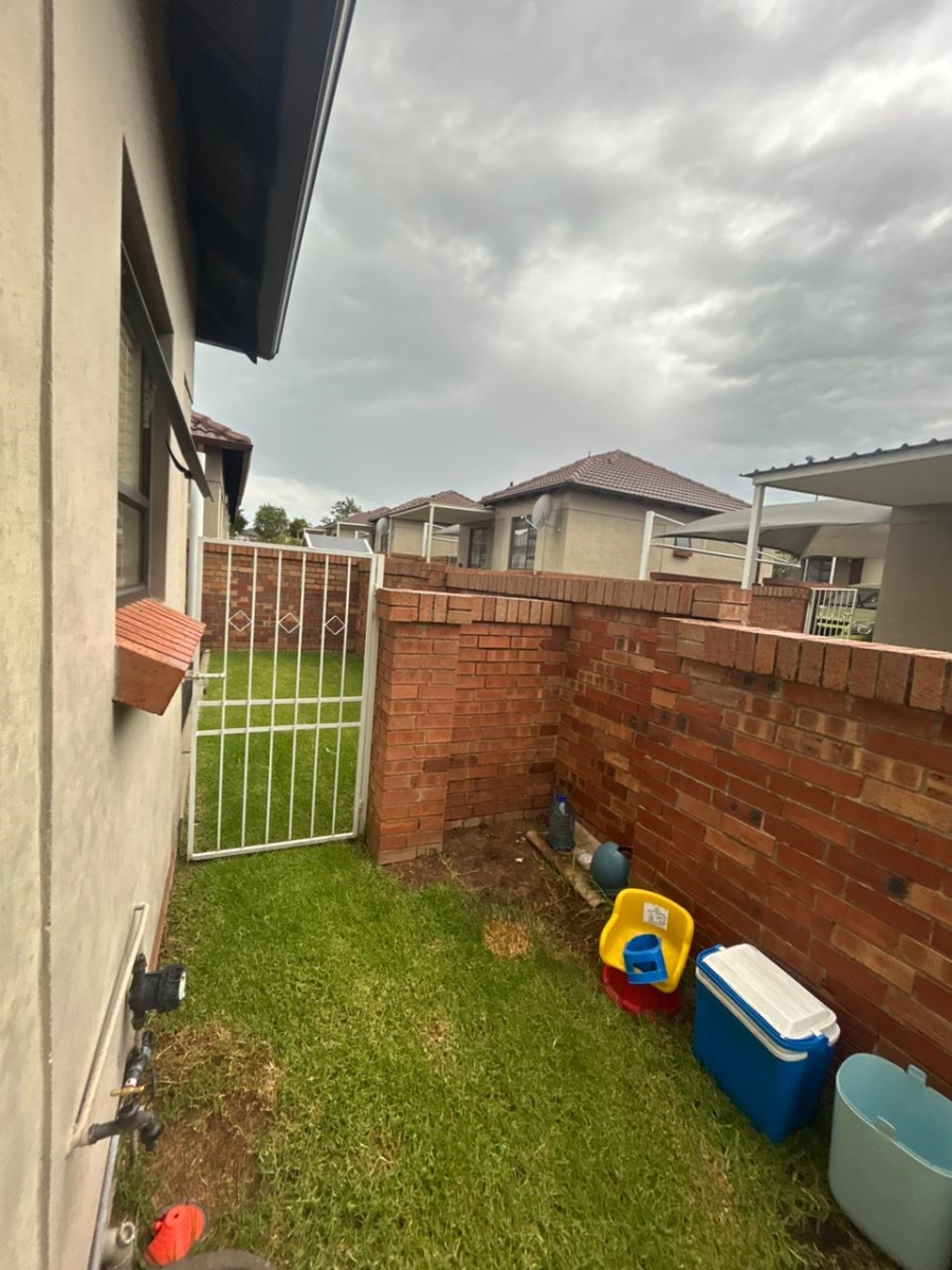 To Let 2 Bedroom Property for Rent in The Reeds Gauteng