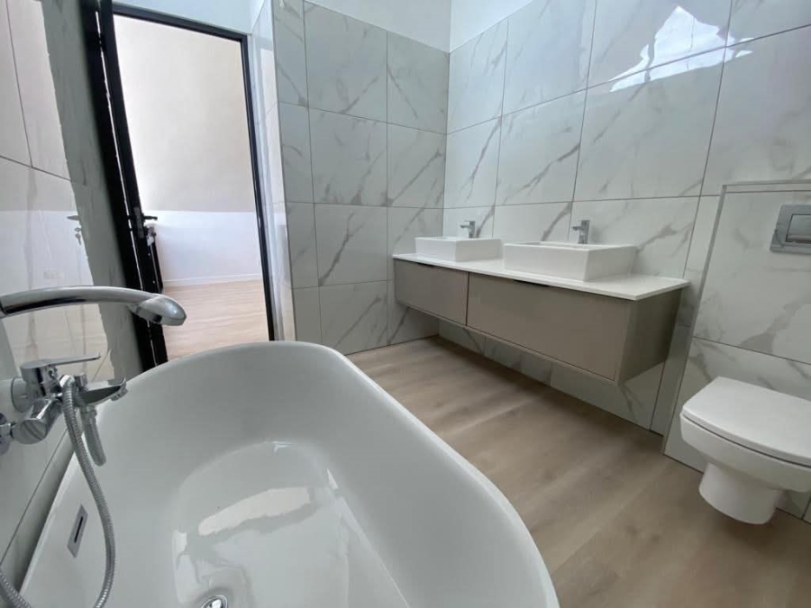 4 Bedroom Property for Sale in Muldersdrift Gauteng