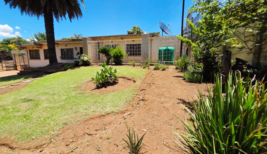  Bedroom Property for Sale in Erasmia Gauteng