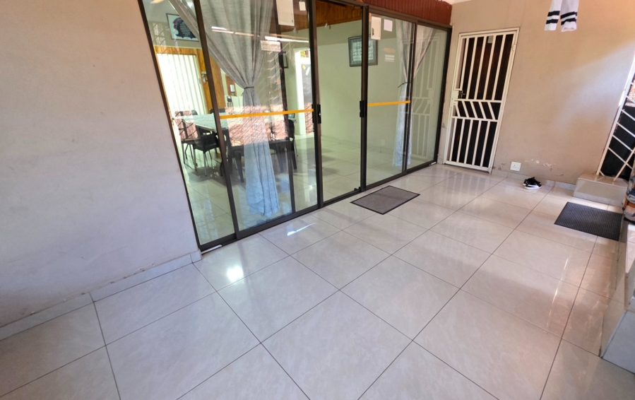  Bedroom Property for Sale in Erasmia Gauteng