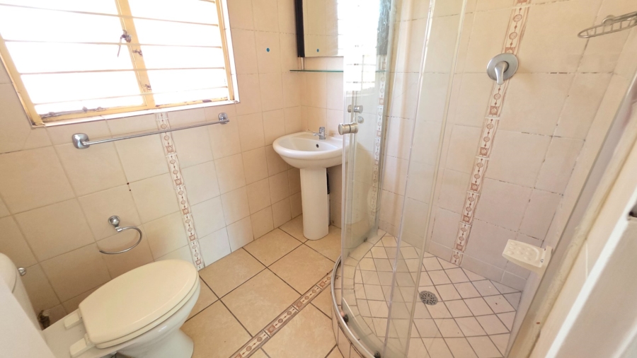 To Let 2 Bedroom Property for Rent in Erasmia Gauteng