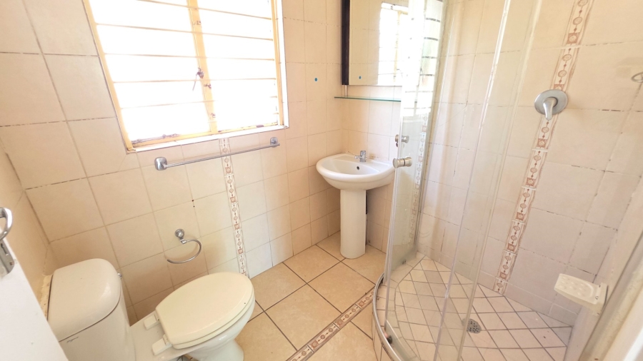 To Let 2 Bedroom Property for Rent in Erasmia Gauteng