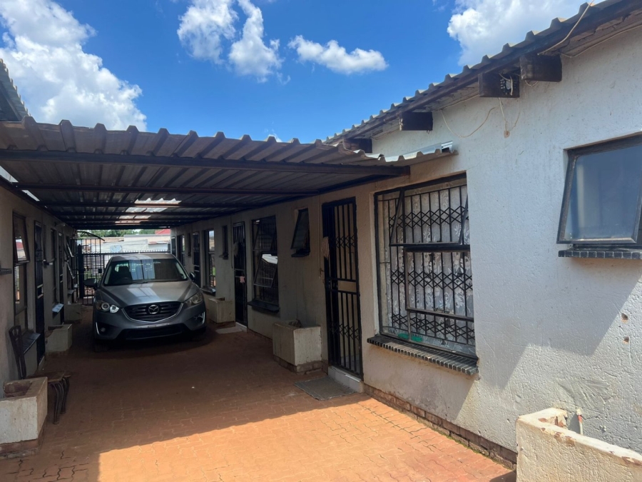 14 Bedroom Property for Sale in Soshanguve South Gauteng