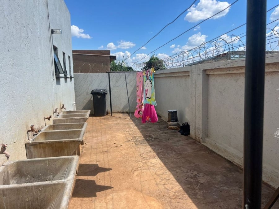 14 Bedroom Property for Sale in Soshanguve South Gauteng