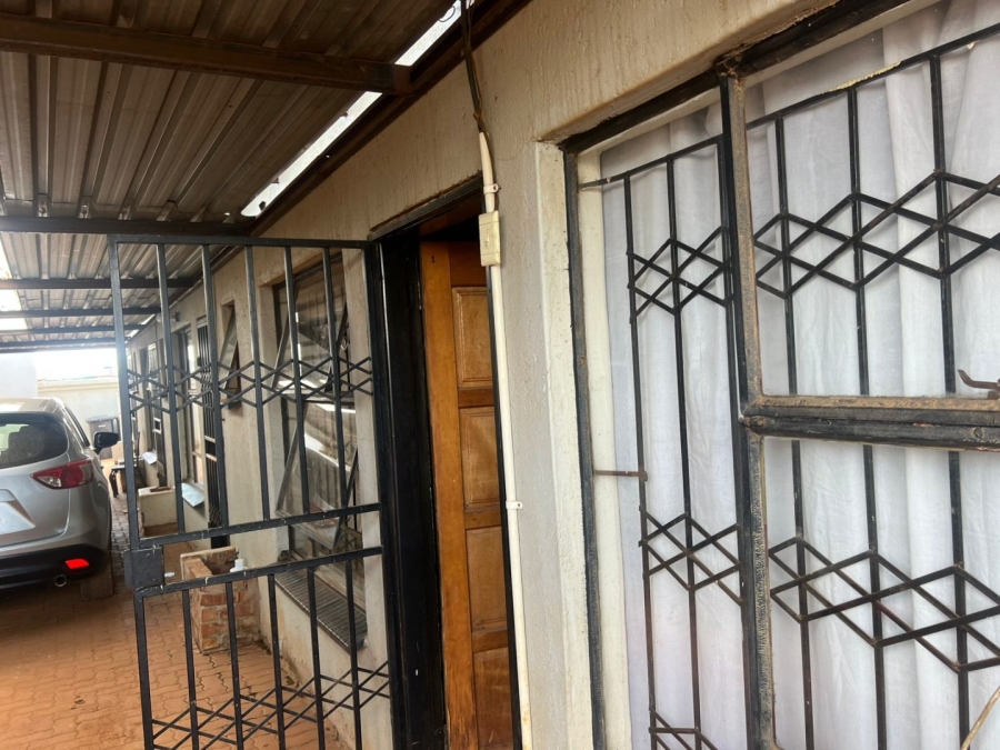 14 Bedroom Property for Sale in Soshanguve South Gauteng