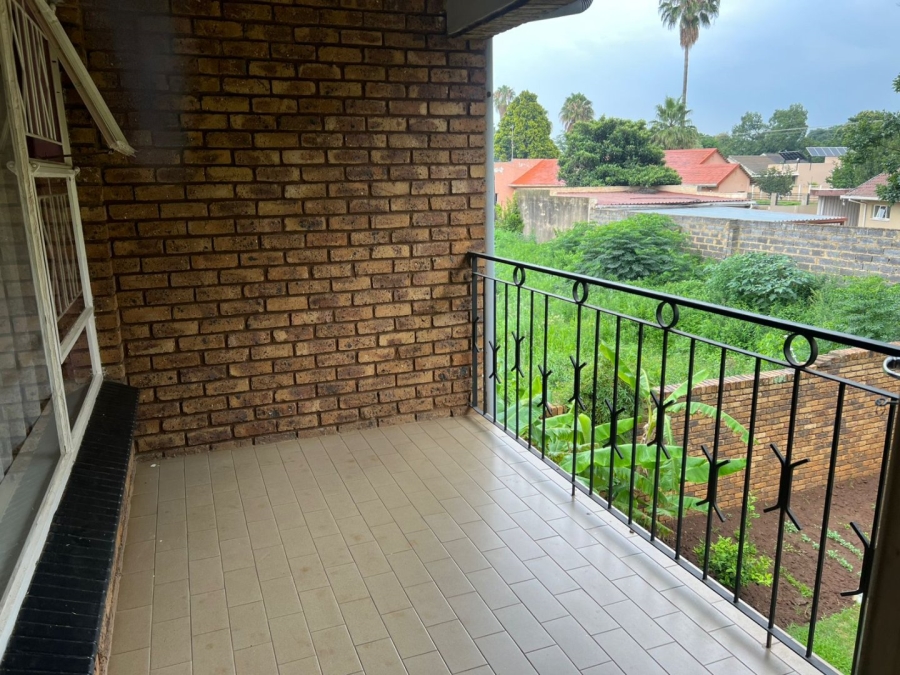 To Let 4 Bedroom Property for Rent in Kibler Park Gauteng