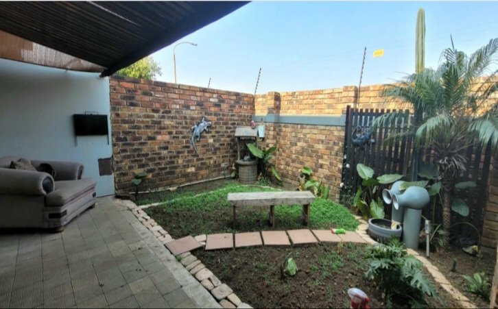 2 Bedroom Property for Sale in Witfield Gauteng