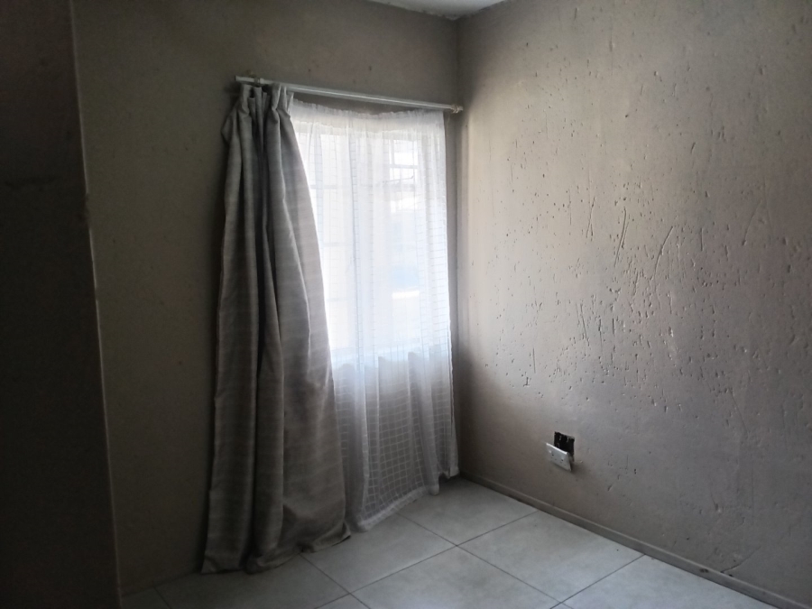 2 Bedroom Property for Sale in Comet Gauteng
