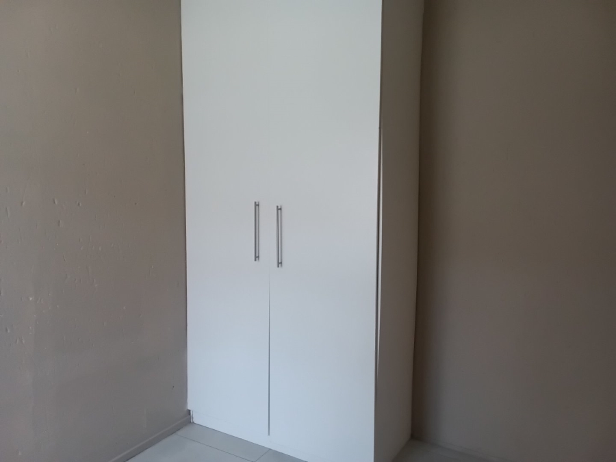 2 Bedroom Property for Sale in Comet Gauteng