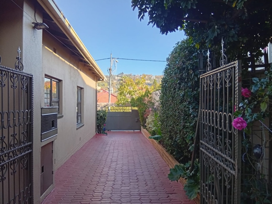 4 Bedroom Property for Sale in Orange Grove Gauteng