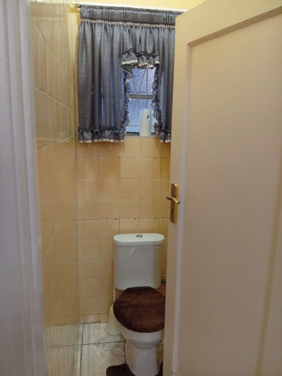 4 Bedroom Property for Sale in Orange Grove Gauteng