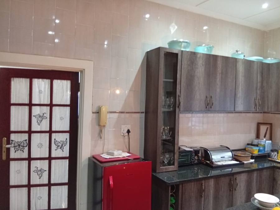 4 Bedroom Property for Sale in Orange Grove Gauteng