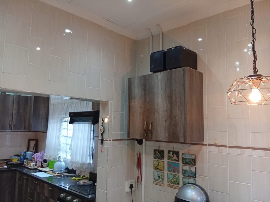 4 Bedroom Property for Sale in Orange Grove Gauteng