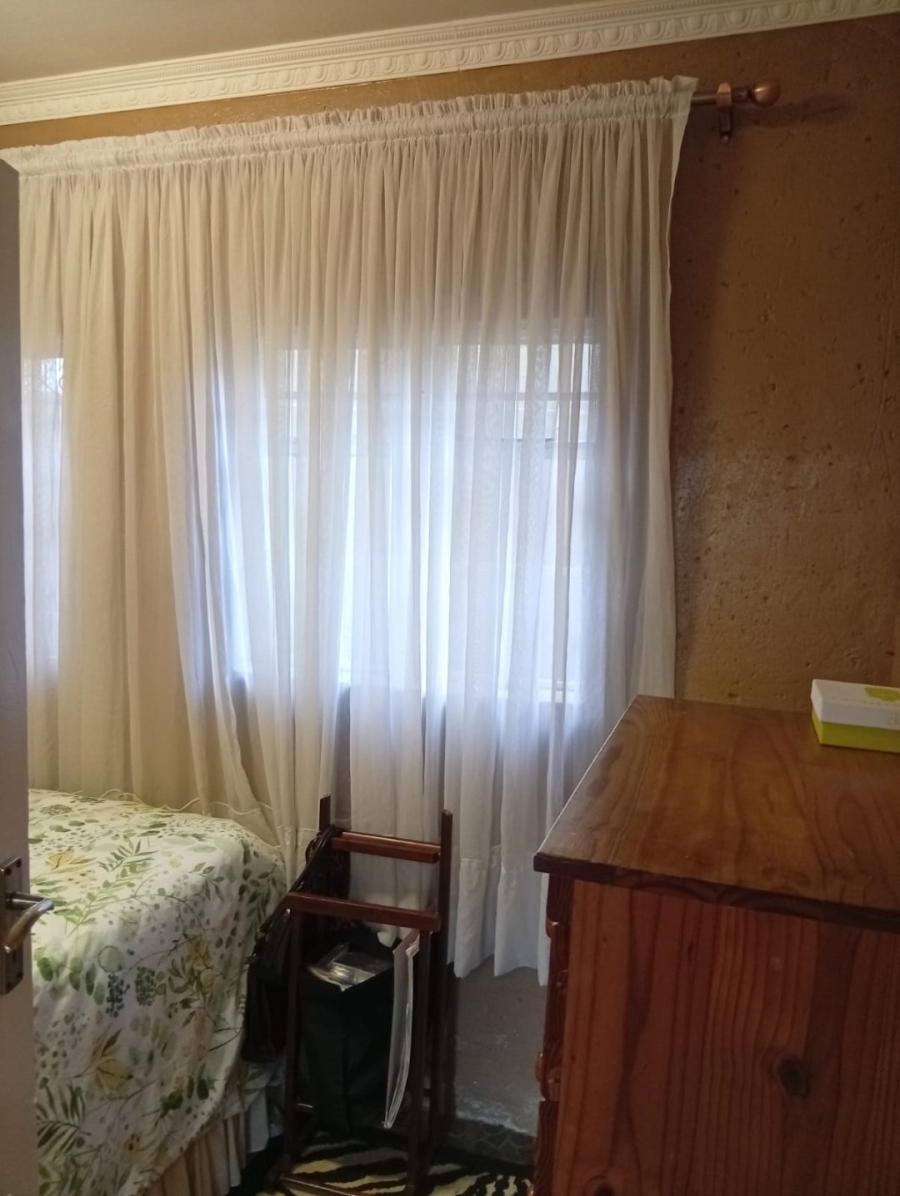 4 Bedroom Property for Sale in Orange Grove Gauteng