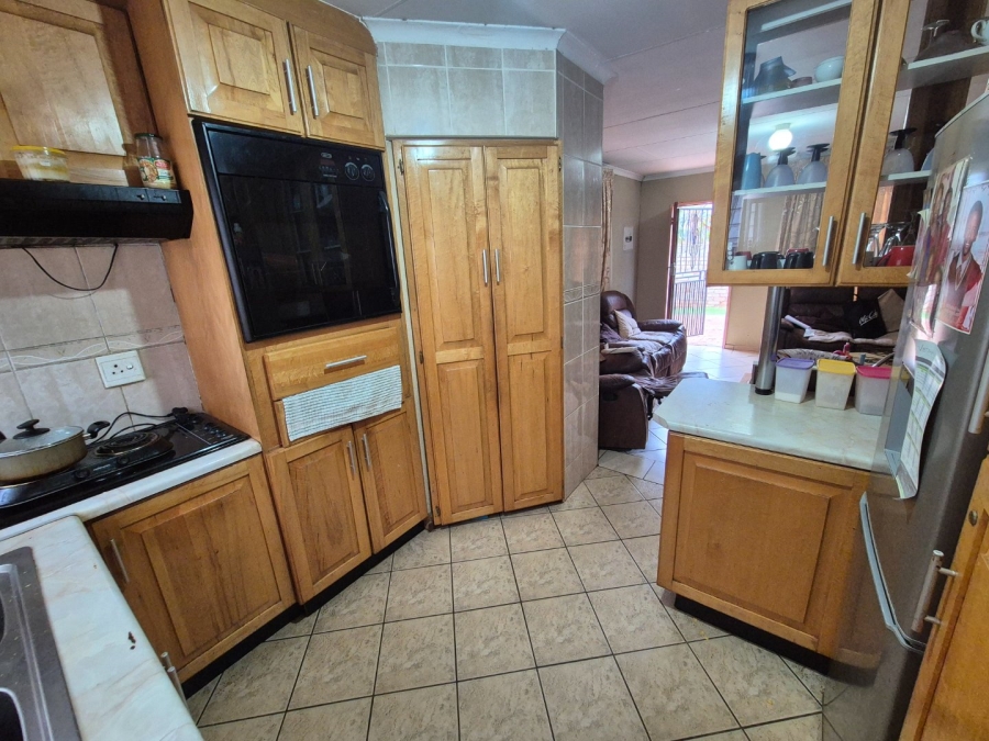 3 Bedroom Property for Sale in The Orchards Gauteng