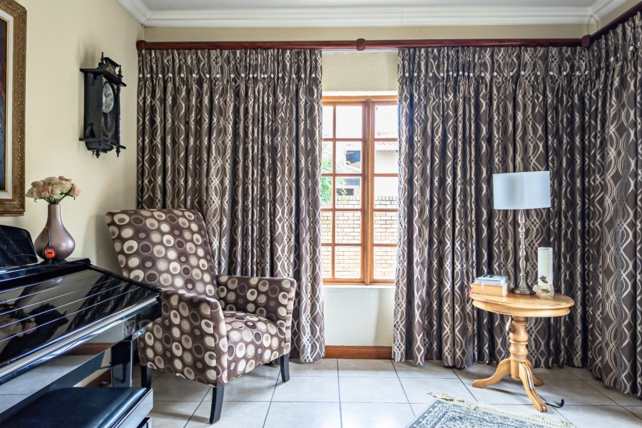 4 Bedroom Property for Sale in Amberfield Manor Gauteng