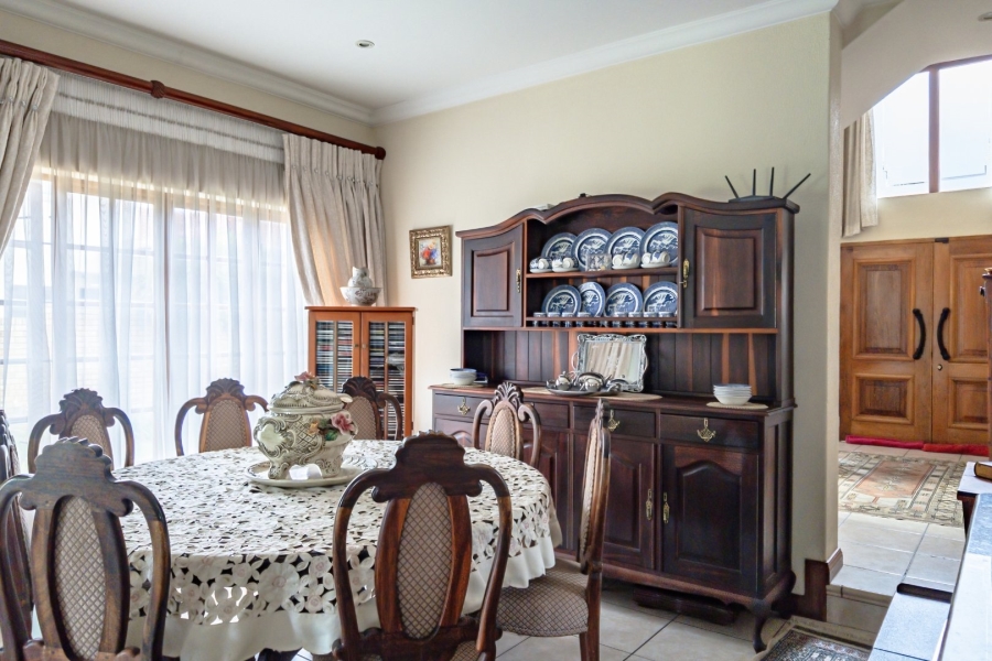 4 Bedroom Property for Sale in Amberfield Manor Gauteng