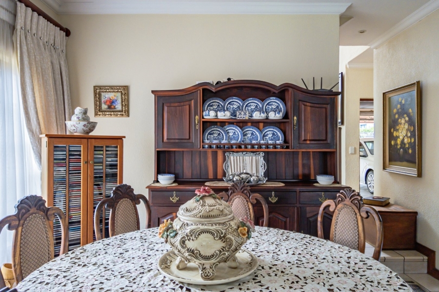 4 Bedroom Property for Sale in Amberfield Manor Gauteng