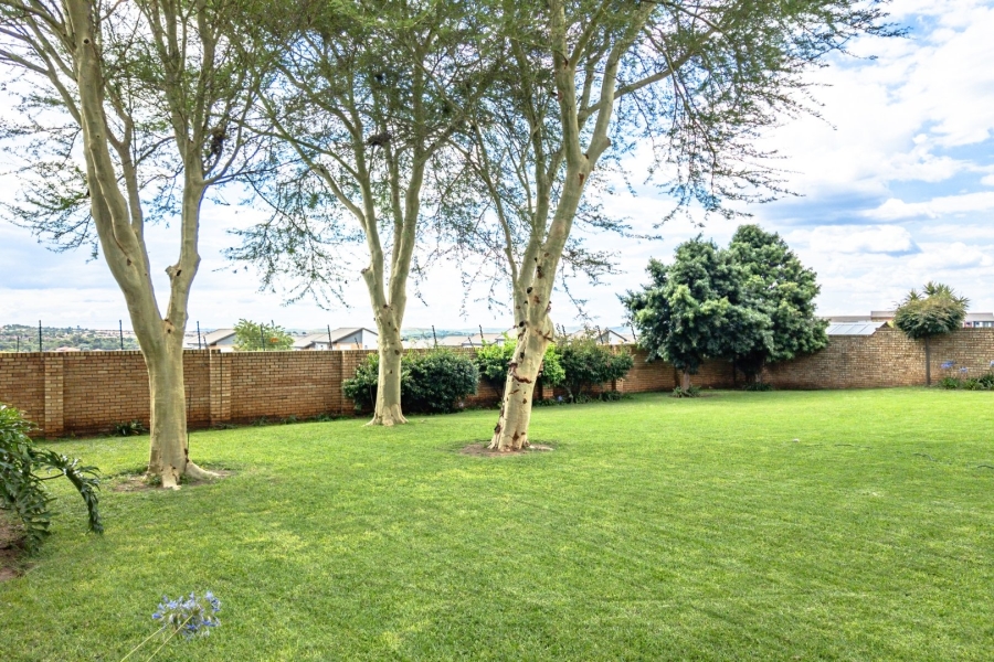 4 Bedroom Property for Sale in Amberfield Manor Gauteng