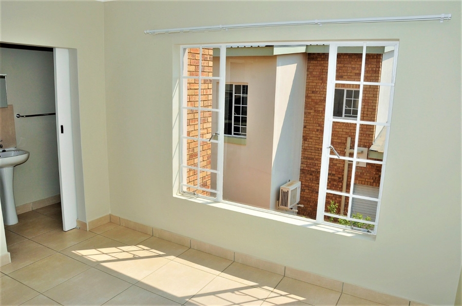 To Let  Bedroom Property for Rent in Hazeldean Gauteng