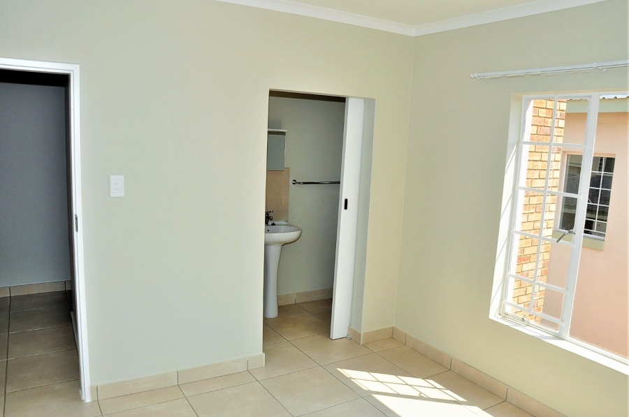 To Let  Bedroom Property for Rent in Hazeldean Gauteng