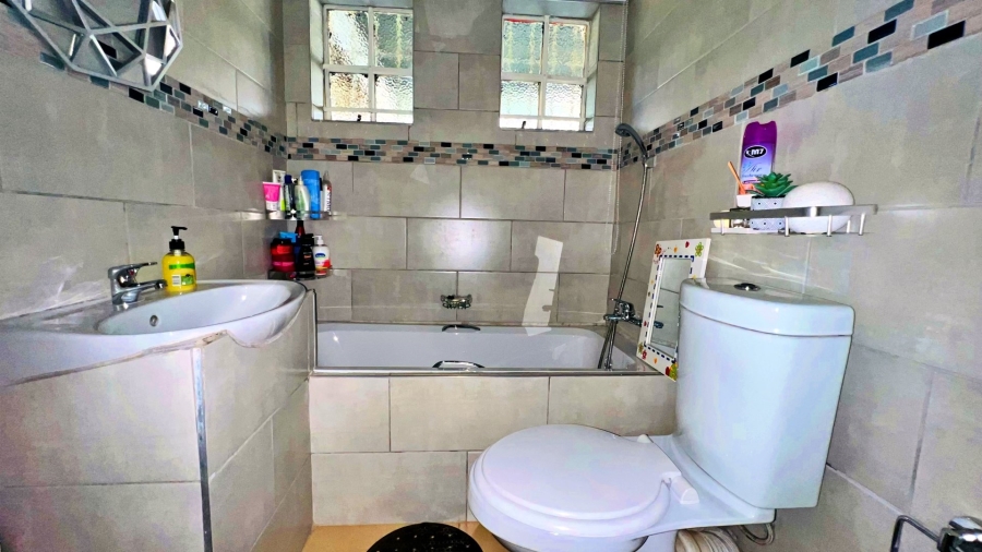 3 Bedroom Property for Sale in Eersterust Gauteng