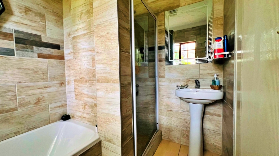 3 Bedroom Property for Sale in Eersterust Gauteng