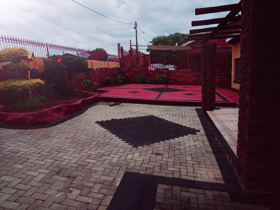 3 Bedroom Property for Sale in Soshanguve AA Gauteng