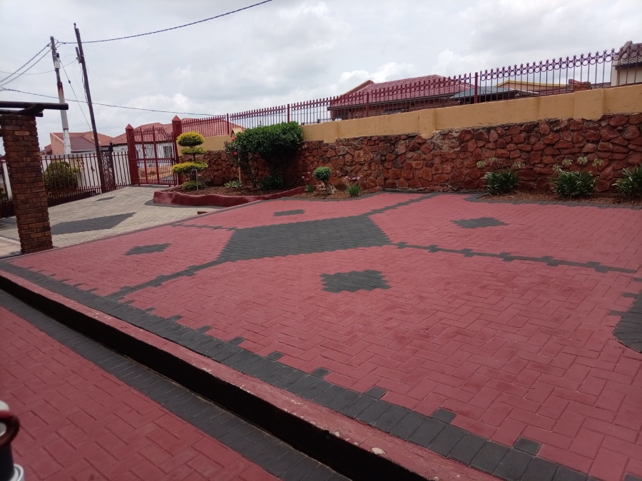 3 Bedroom Property for Sale in Soshanguve AA Gauteng