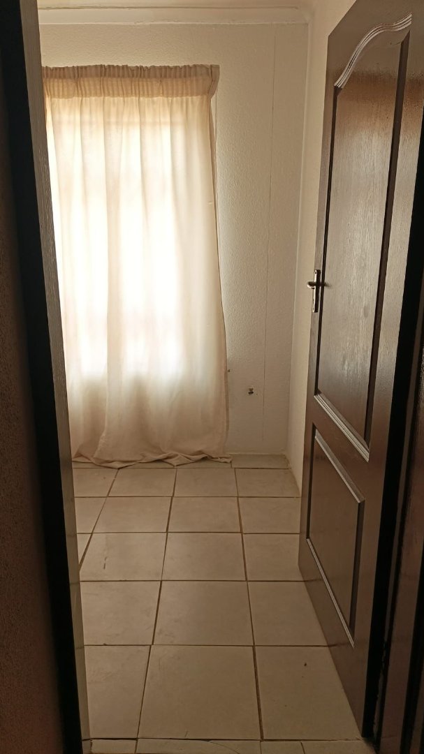 To Let  Bedroom Property for Rent in Rosslyn Gauteng