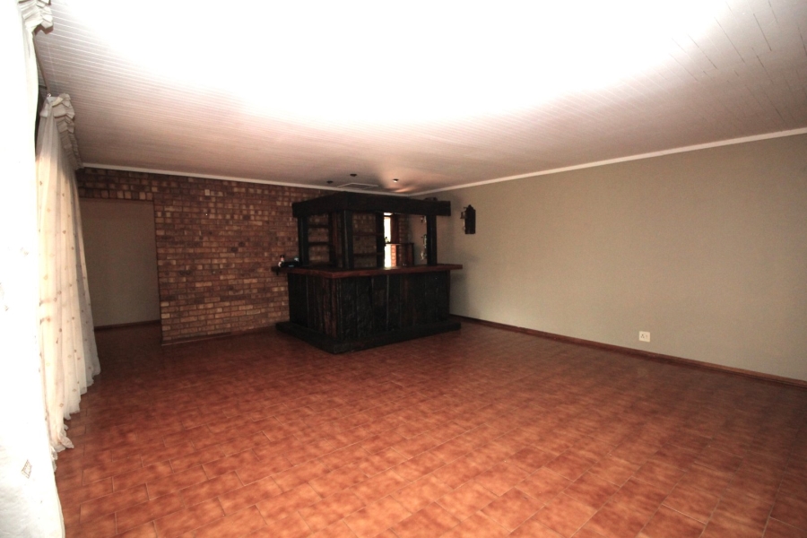 To Let commercial Property for Rent in Raslouw A H Gauteng